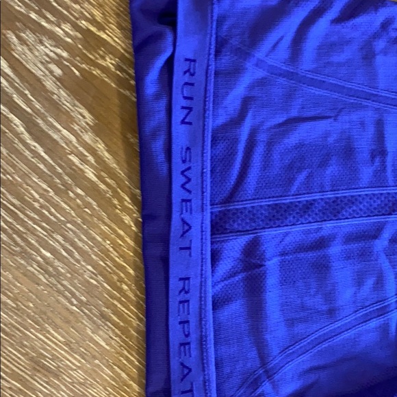 Set of two Lululemon Swiftly Tech Shirts size 2 - Picture 5 of 12